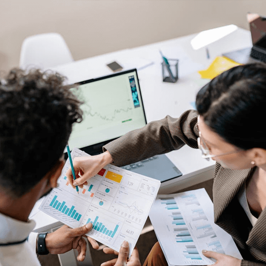 Glorax Aurven illustration de l'analyse des performances